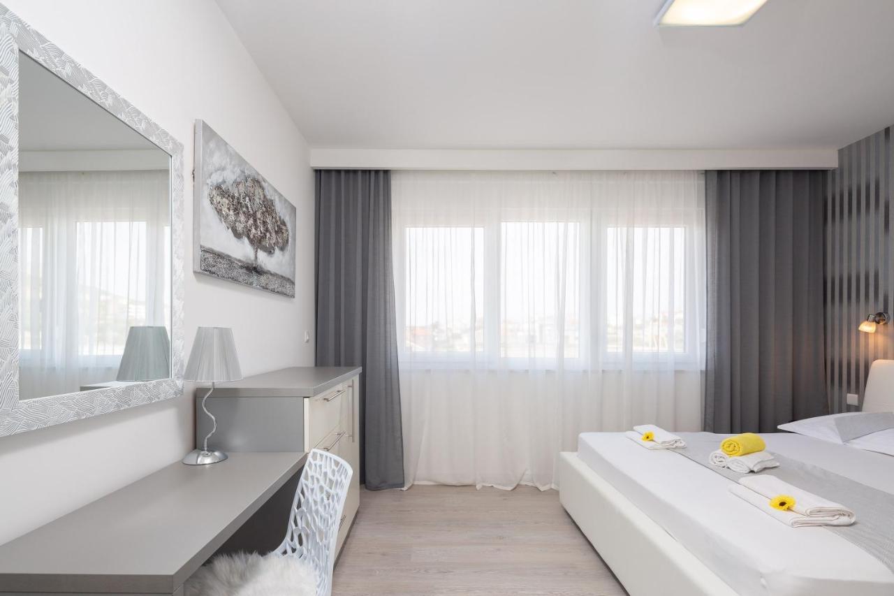 Mintos Luxury Resort Podstrana Extérieur photo